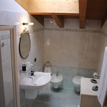 לינה וארוחת בוקר La Folaga