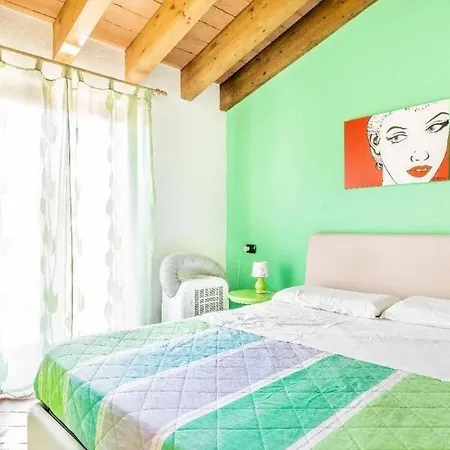 La Folaga לינה וארוחת בוקר גביראטה