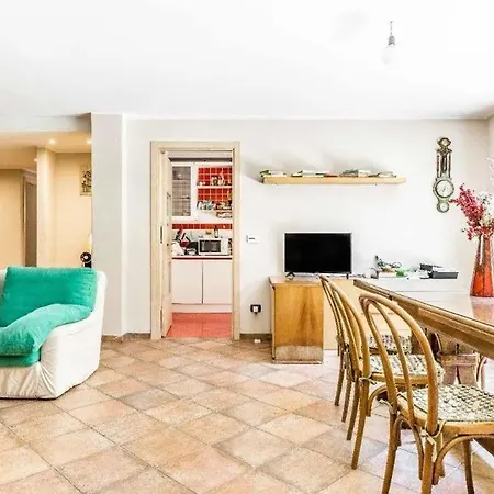 La Folaga לינה וארוחת בוקר 3*