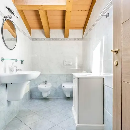 לינה וארוחת בוקר La Folaga